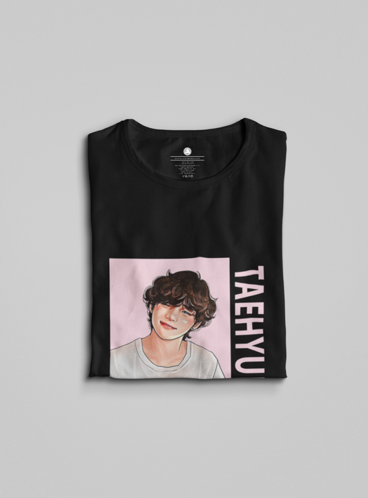 Kim Taehyung: BTS- Oversized T-Shirts