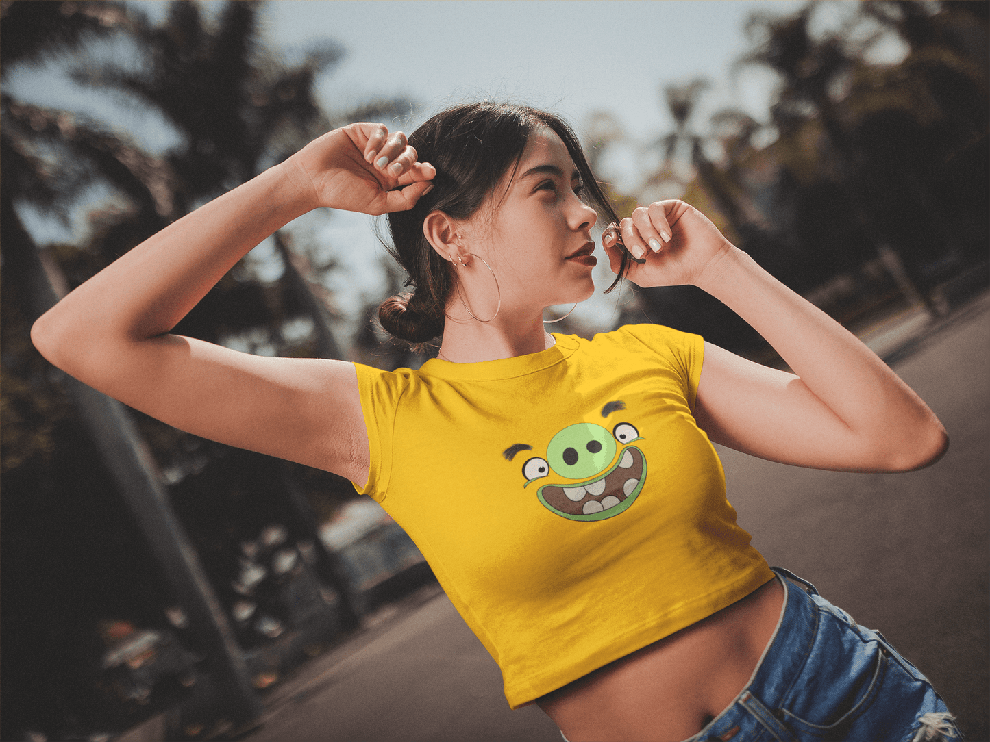 " PIGGY " - ANGRY BIRDS - HALF-SLEEVE CROP TOPS YELLOW