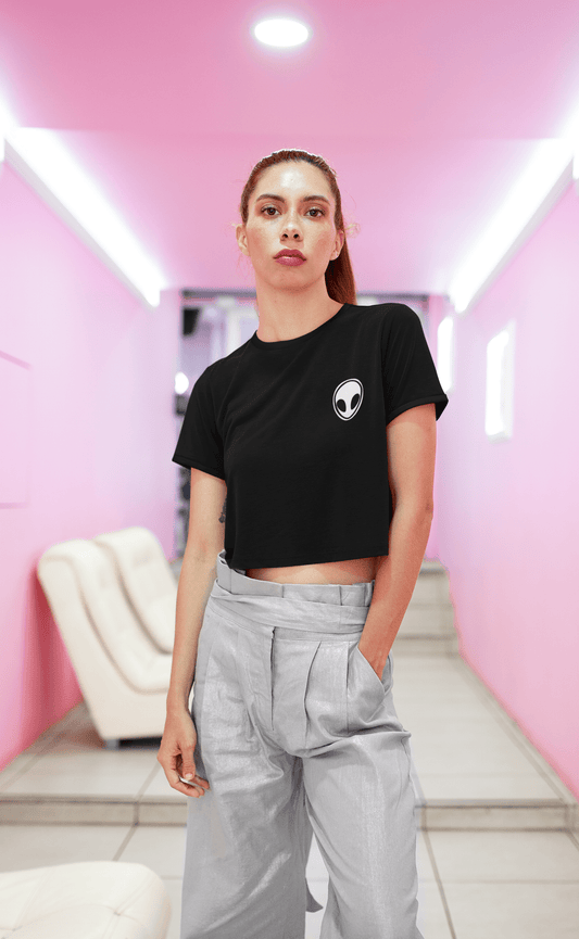 Alien Pocket Design Half-sleeve Crop Top BLACK