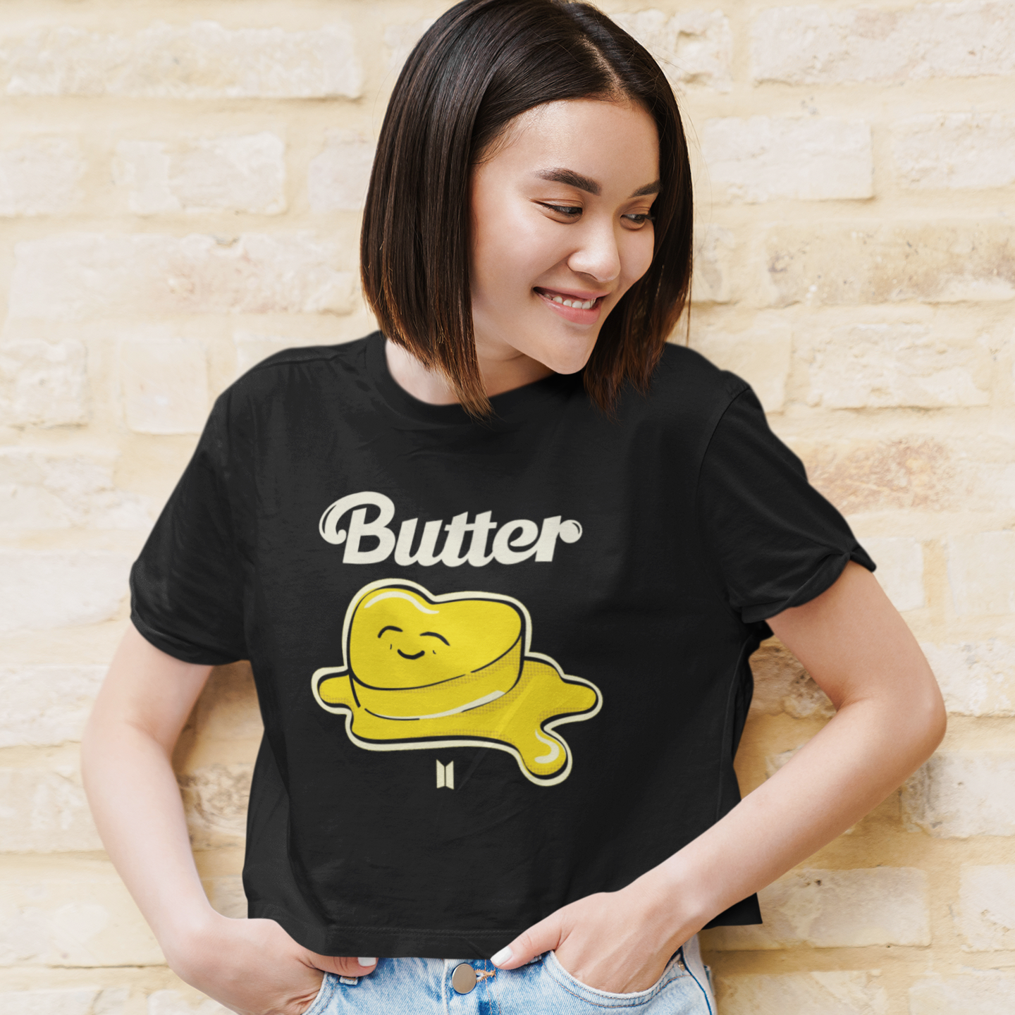 Butter : BTS-HALF-SLEEVE CROP TOPS BLACK