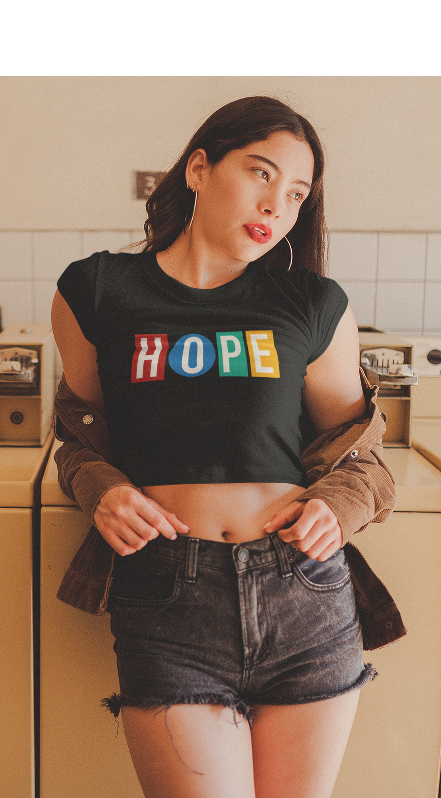 HOPE : BTS - HALF-SLEEVE CROP TOPS BLACK