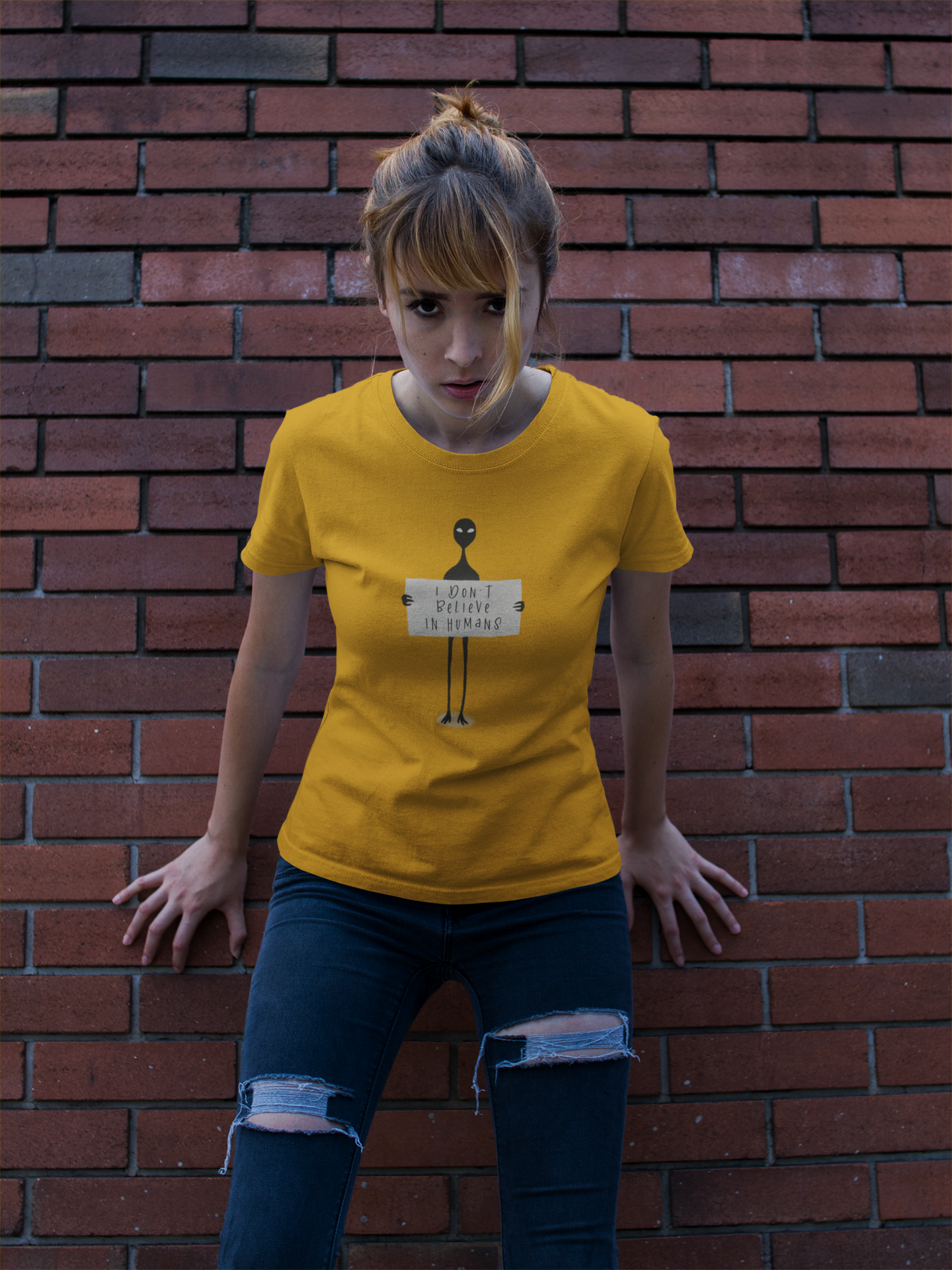 I Don't Believe In Humans : ALIEN & SPACE- Half-Sleeve T-shirts