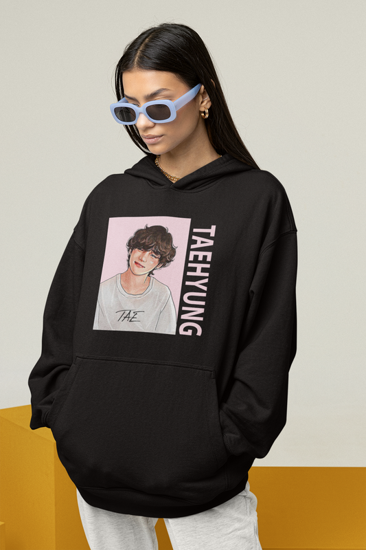 Kim Taehyung: BTS - WINTER HOODIES BLACK