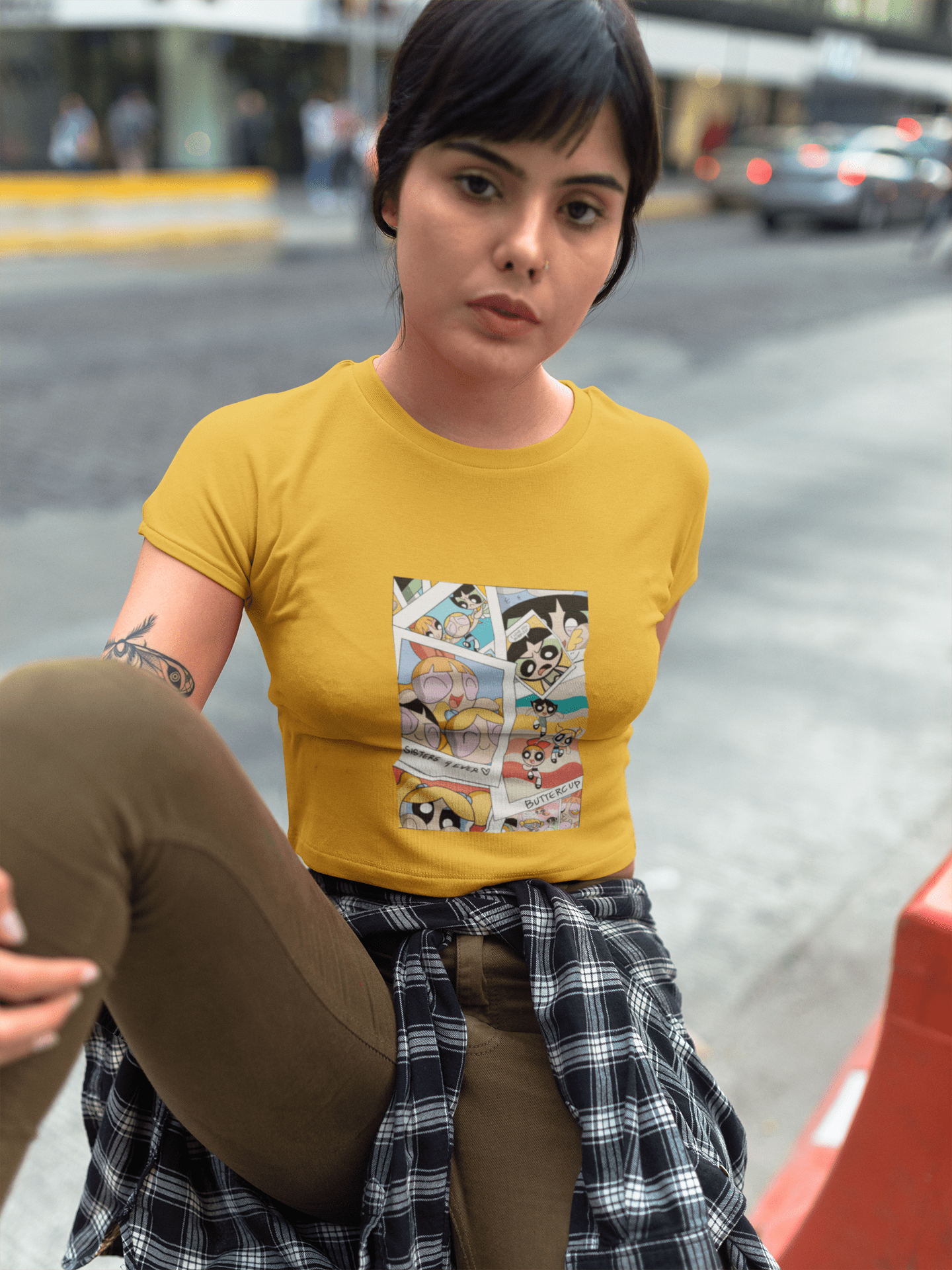 " SISTERS LOVE "- POWERPUFF GIRLS - HALF-SLEEVE CROP TOPS YELLOW