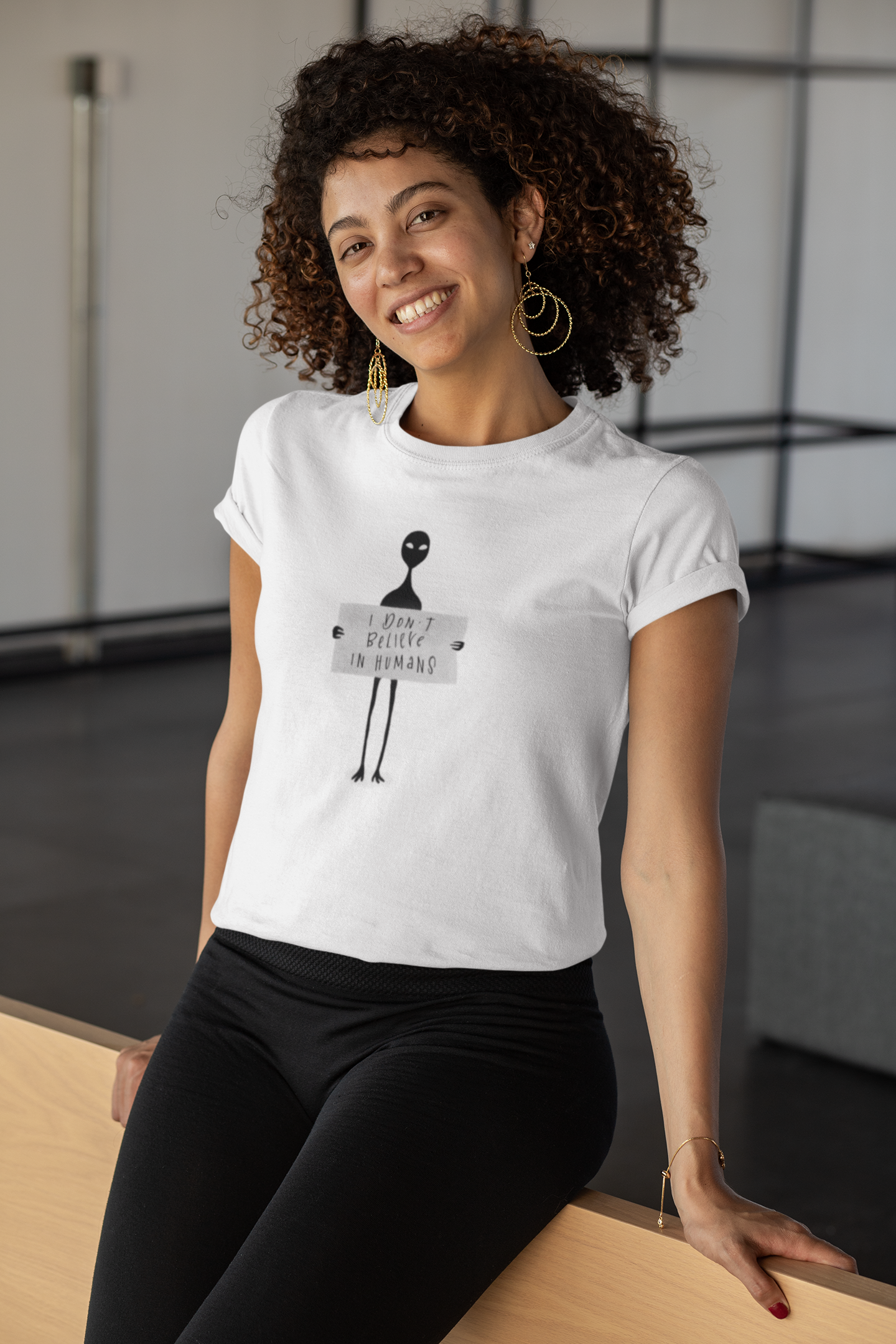 I Don't Believe In Humans : ALIEN & SPACE- Half-Sleeve T-shirts