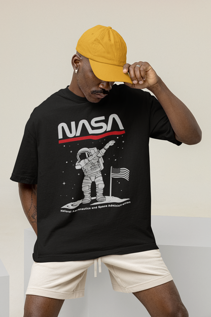 NASA Astronaut Dab: ALIEN & SPACE- Oversized T-SHIRTS
