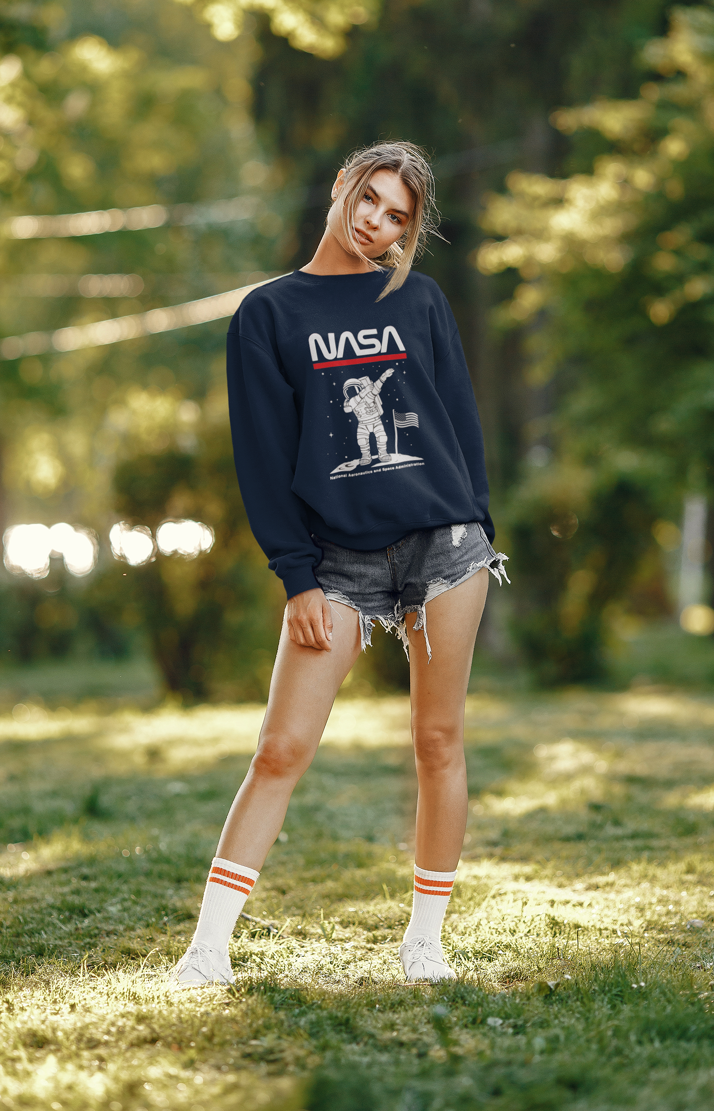 NASA Astronaut Dab: ALIEN & SPACE- Winter Sweatshirts NAVY BLUE