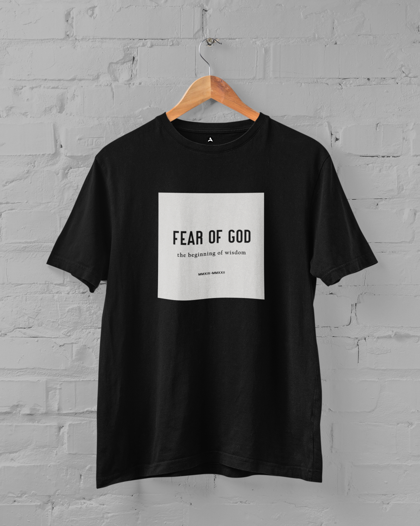 Fear of God: Aesthetic- HALF-SLEEVE T-SHIRTS