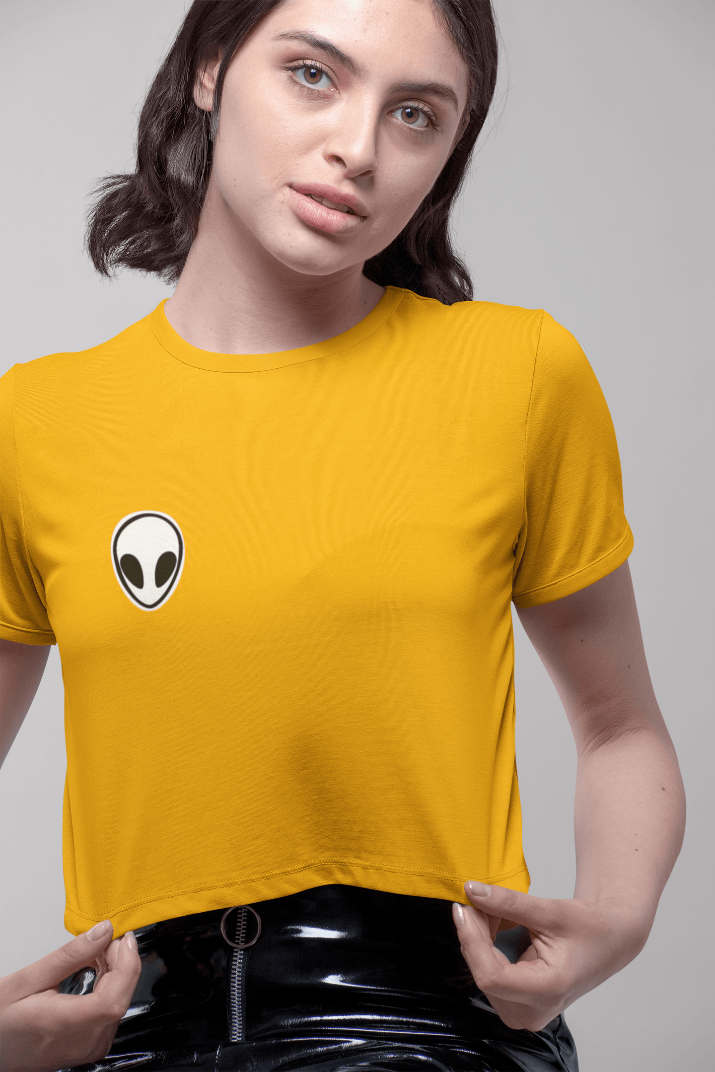 Alien Pocket Design Half-sleeve Crop Top YELLOW