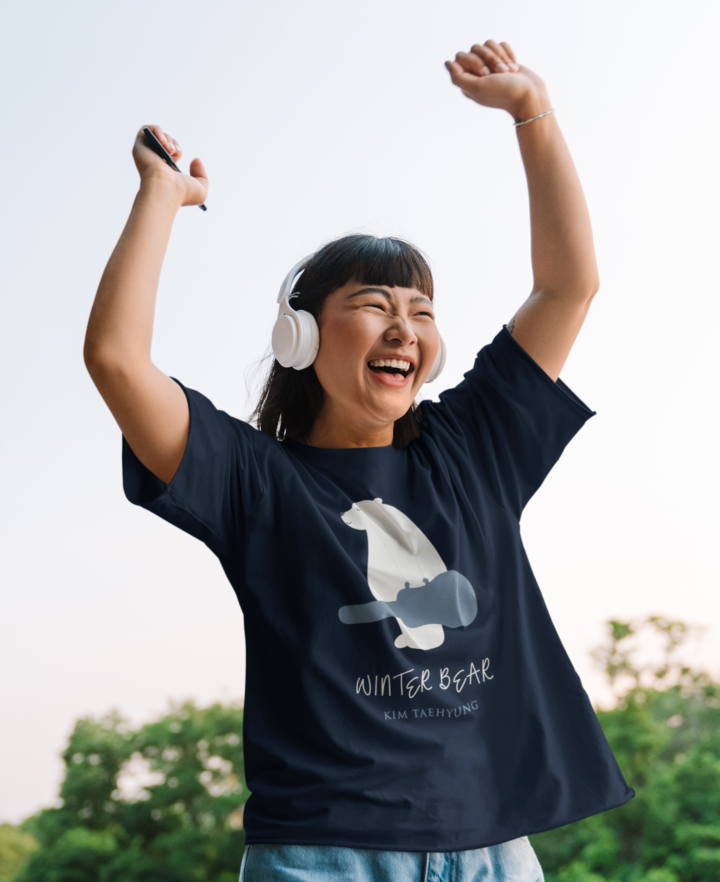 Winter Bear- Taehyung : BTS-HALF-SLEEVE T-SHIRTS NAVY BLUE