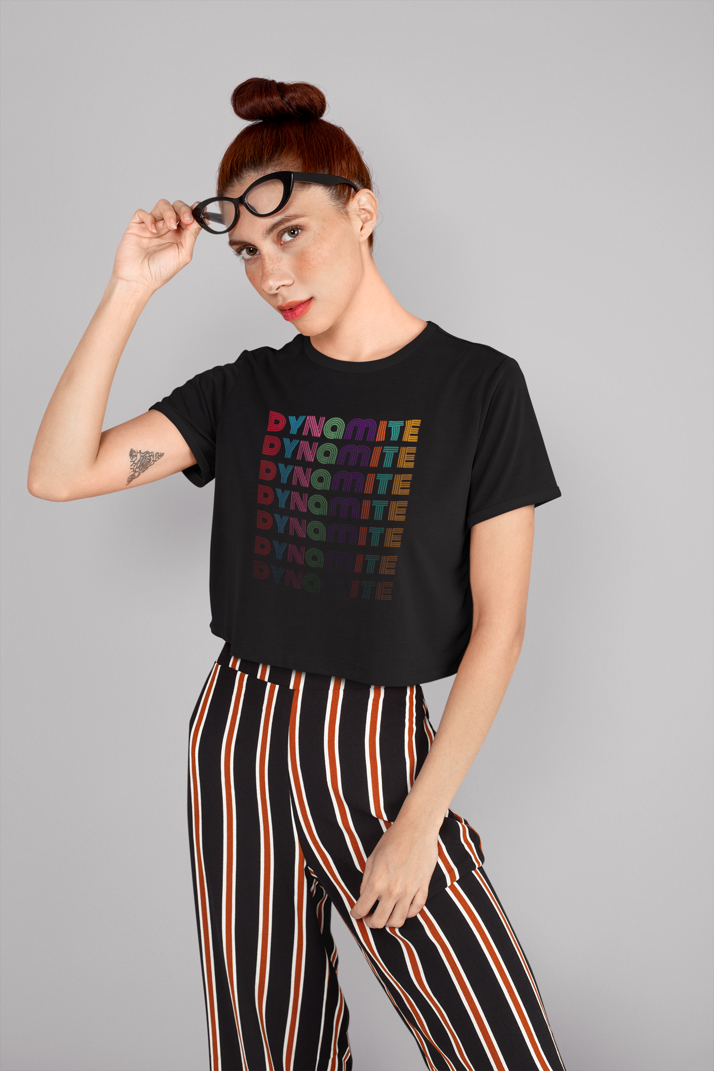 DYNAMITE : BTS - HALF-SLEEVE CROP TOPS BLACK