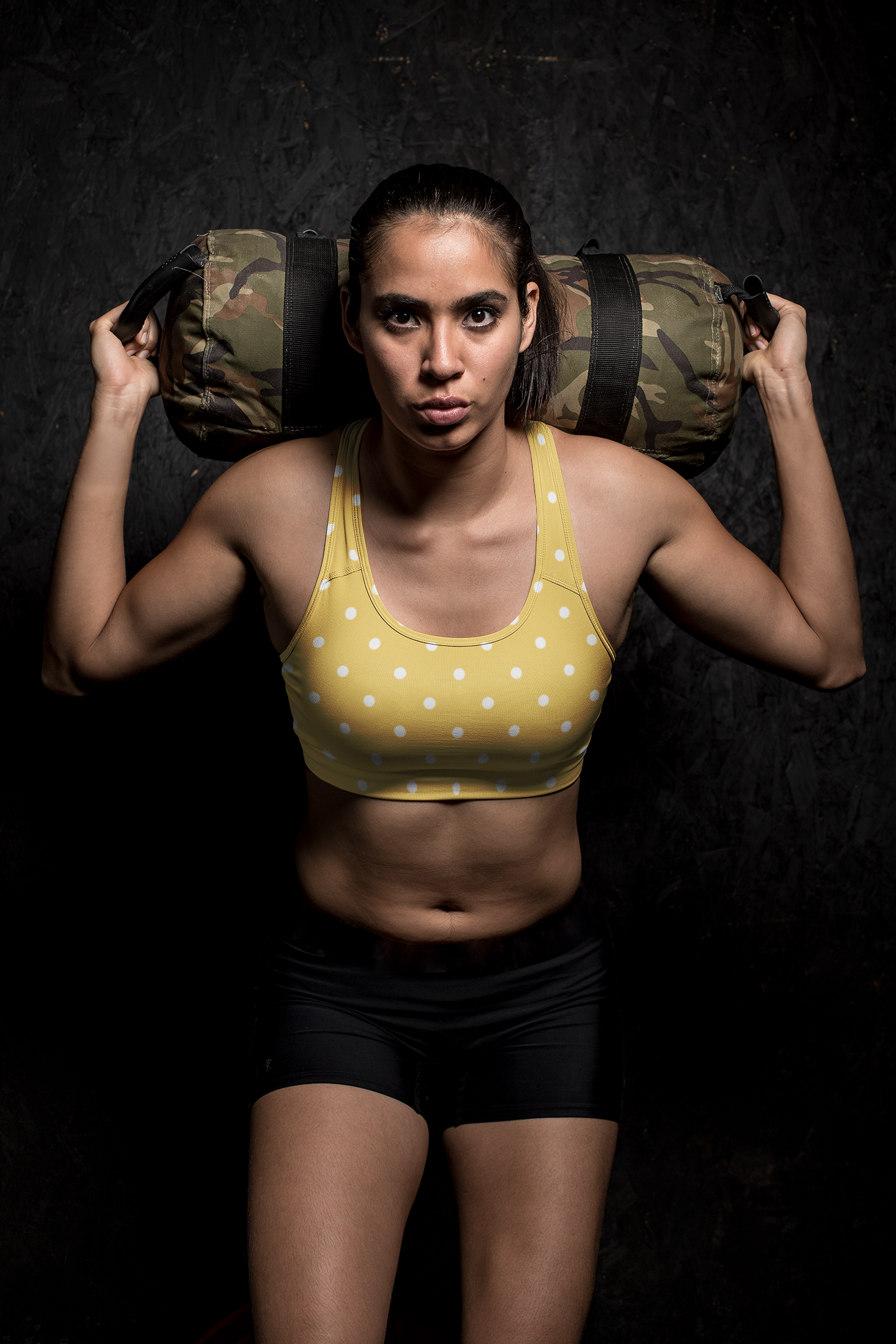 http://antherr.com/cdn/shop/products/sports-bra-mockup-of-a-sportive-woman-holding-a-weight-bag-26264_3.png?v=1621963741