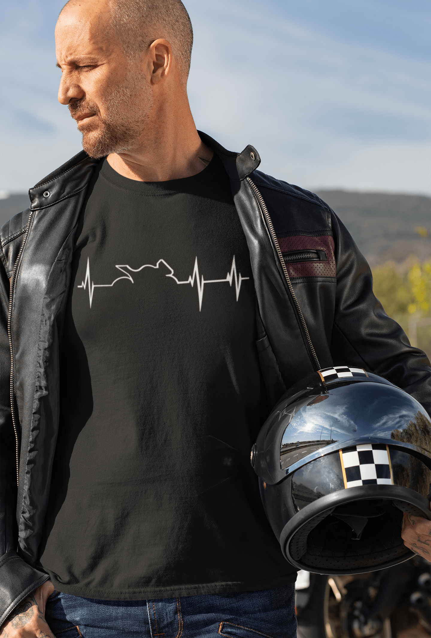 " HEARTBEAT STRIKES ON BIKING " HALF-SLEEVE T-SHIRTS BLACK