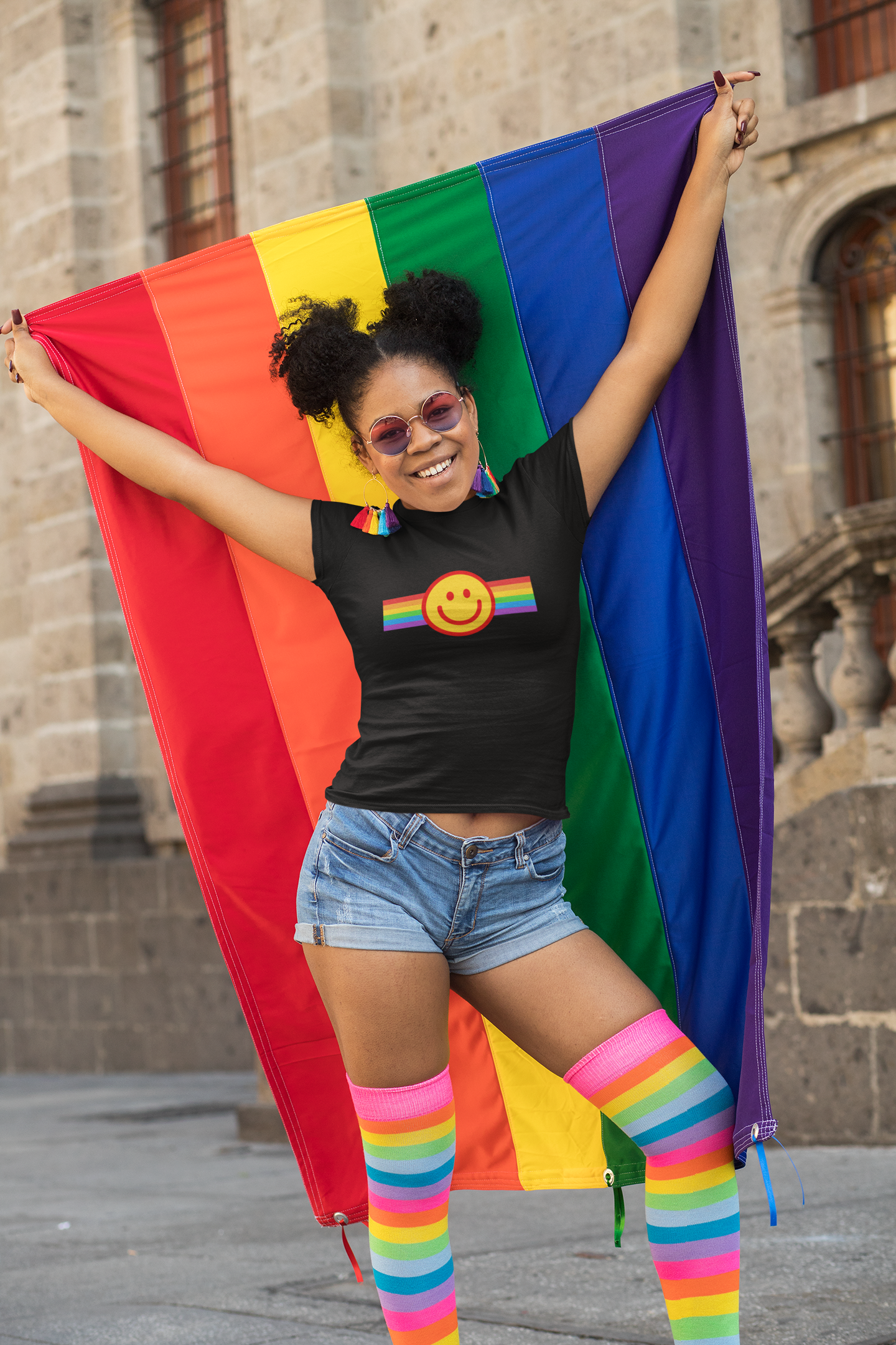 PRIDE SMILEY HALF-SLEEVE T-SHIRT. 7XL BLACK