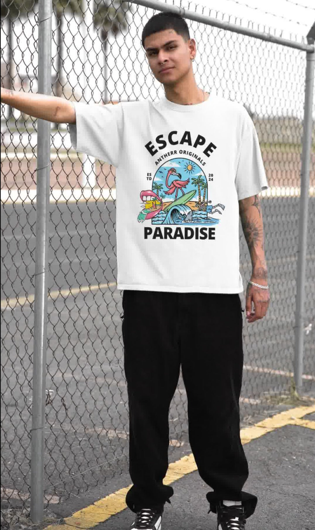 Escape: Oversized T-Shirts WHITE