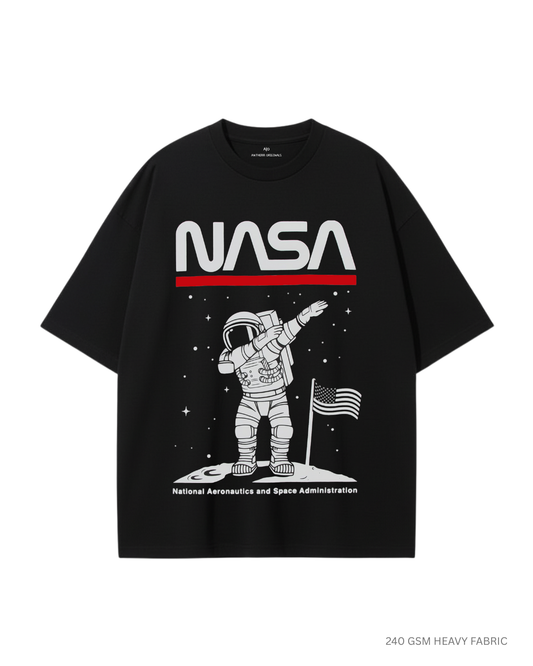 NASA Astronaut Dab: ALIEN & SPACE- Unisex Oversized T-Shirts BLACK