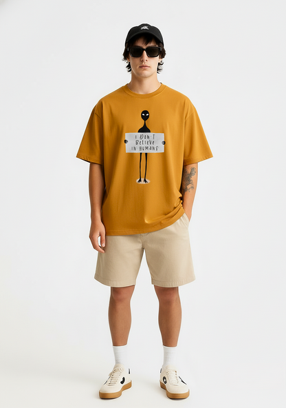 I Don't Believe in Humans: ALIEN & SPACE- Unisex Oversized T-Shirts