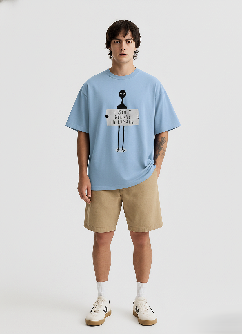 I Don't Believe in Humans: ALIEN & SPACE- Unisex Oversized T-Shirts