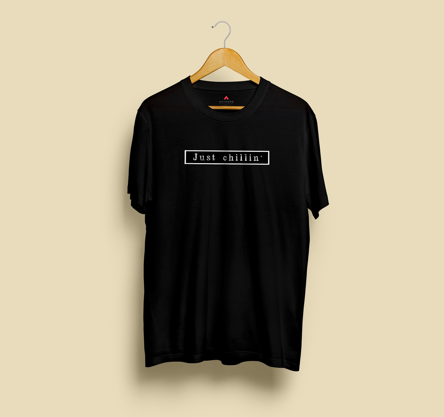 "JUST CHILLIN' " HALF-SLEEVE T-SHIRT'S BLACK