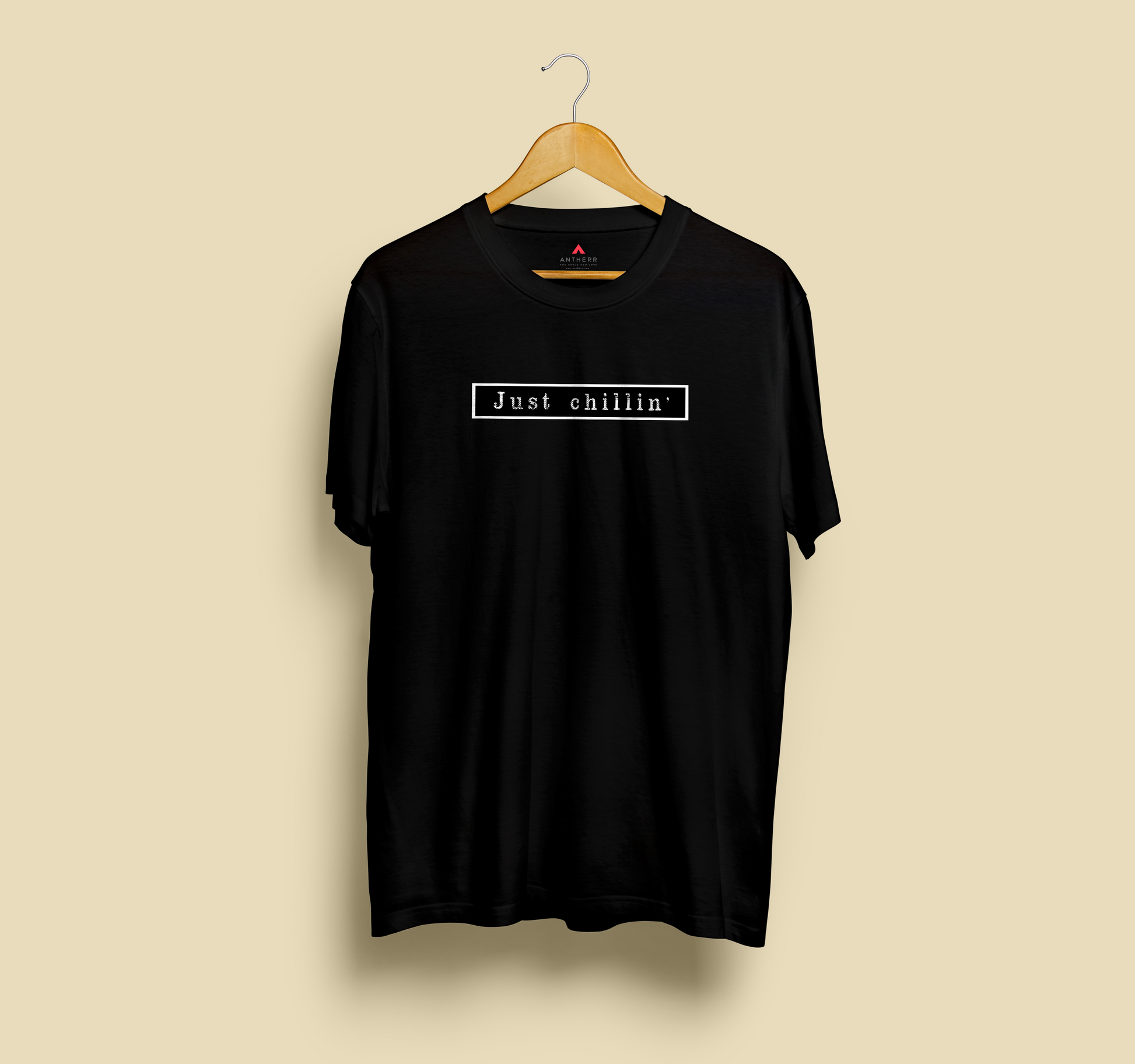 "JUST CHILLIN' " HALF-SLEEVE T-SHIRT'S BLACK