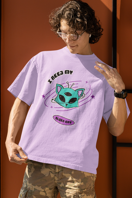 I need my alien cat: ALIEN & SPACE- Oversized T-Shirts LAVENDER