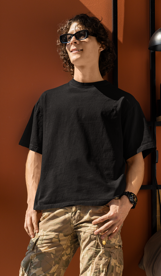 Basic Oversized T-shirt: Black BLACK