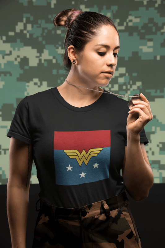 WONDER WOMAN GOLDEN ARMOR : HALF SLEEVE T-SHIRT BLACK