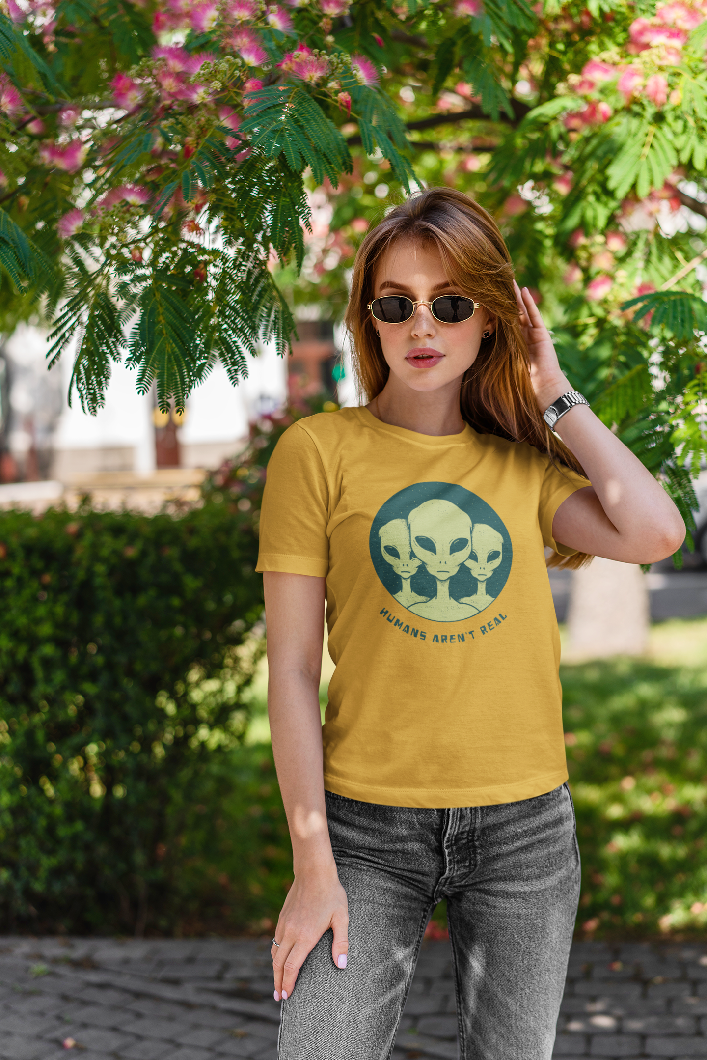 HUMANS AREN'T REAL : ALIEN & SPACE- HALF-SLEEVE T-SHIRTS YELLOW
